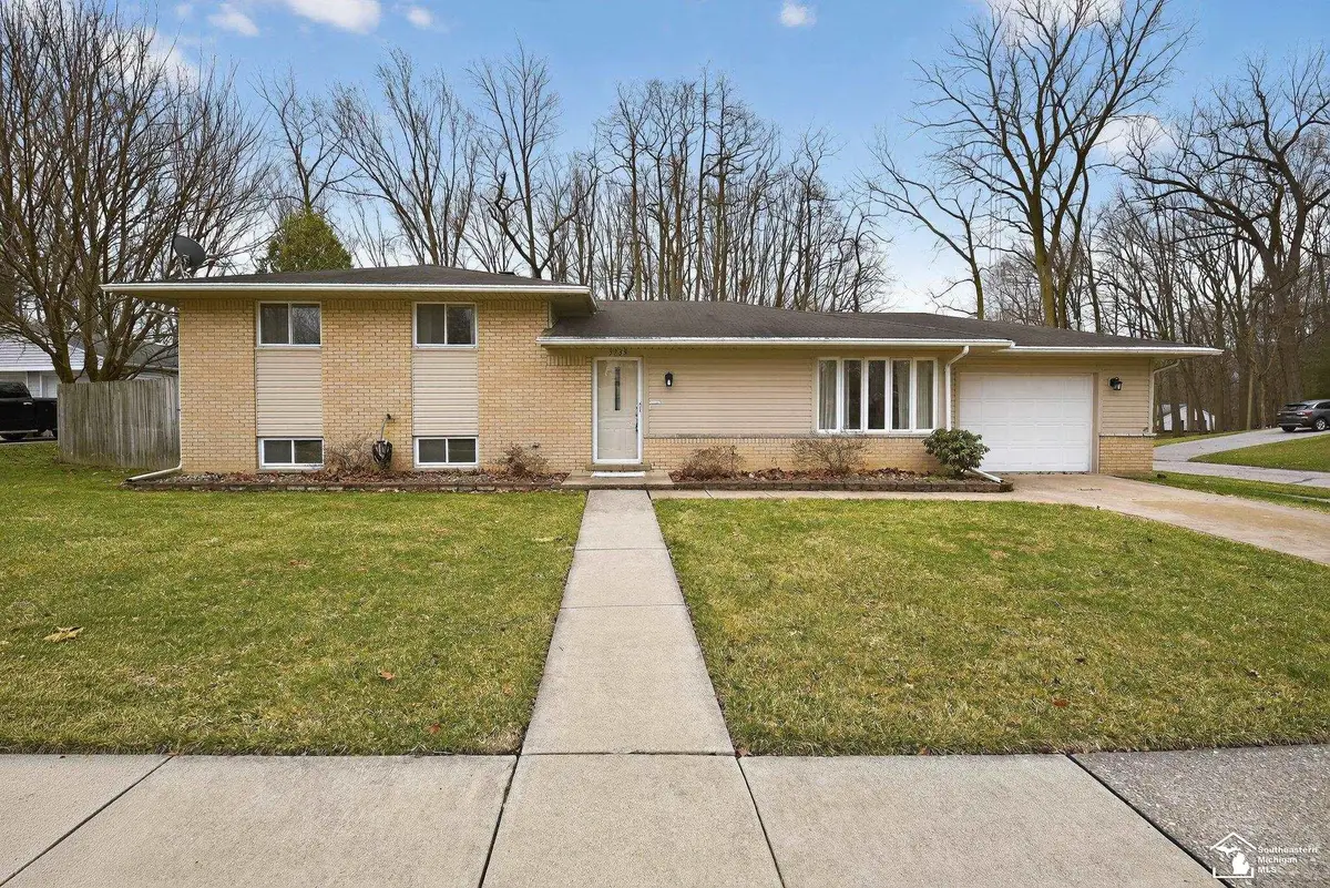 3739 Ridgedale, Lambertville, MI 48144 - #1