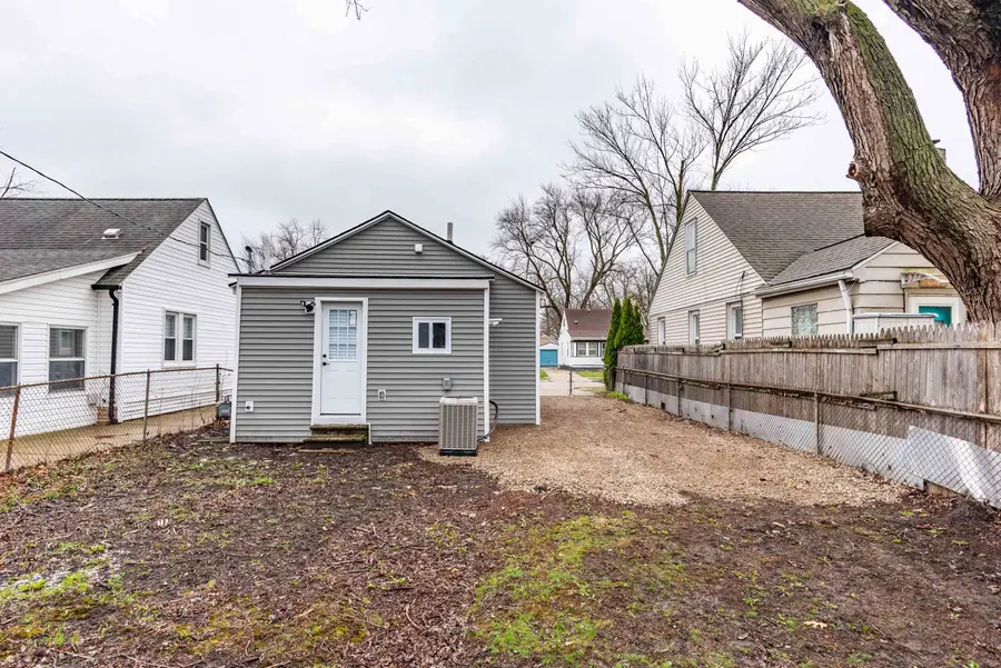 20925 Ridgemont, Harper Woods, MI 48225 - #3