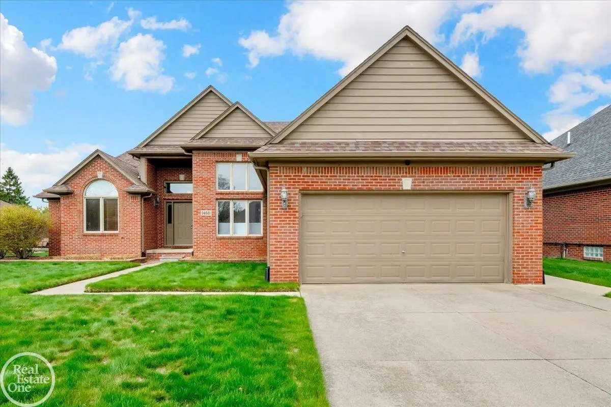 34521 Blue Spruce, Chesterfield, MI 48047 - #1