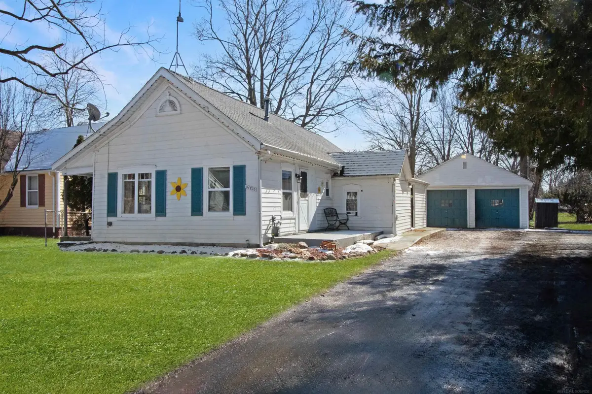 34720 W Maple, Memphis, MI 48041 - #1