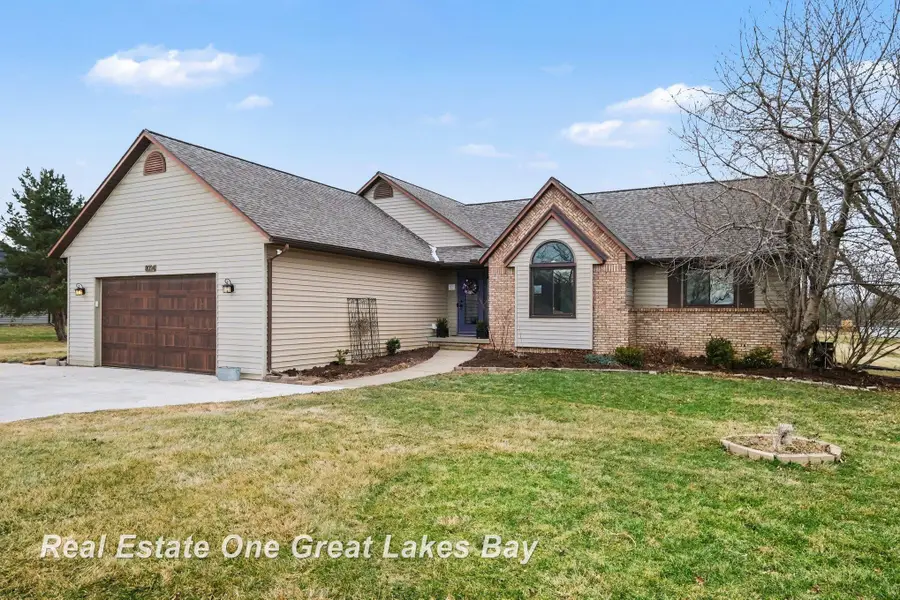 2024 Montague, Davison, MI 48423 - #2