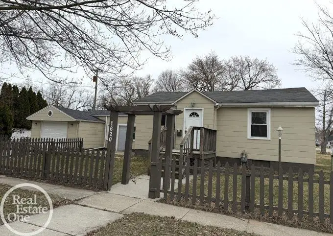 1620 14th, Port Huron, MI 48060 - #1