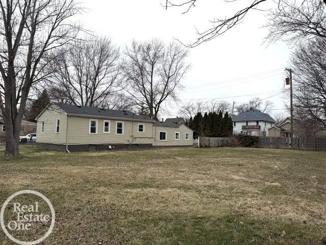 1620 14th, Port Huron, MI 48060 - #2