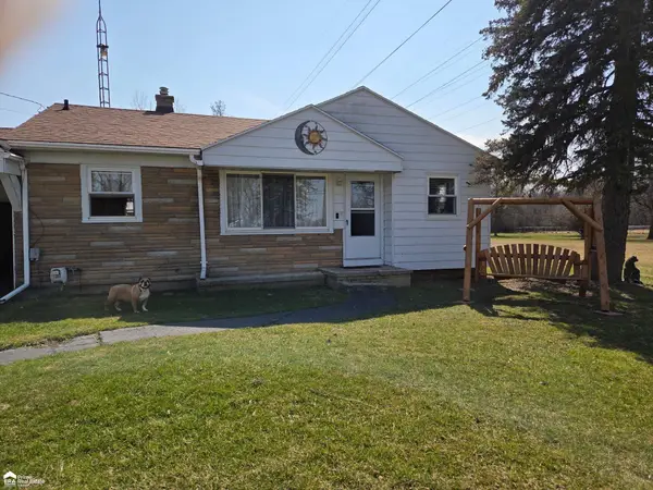 4136 Leith, Burton, MI 48509