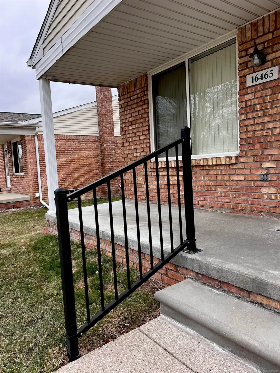 16465 Benmar, Roseville, MI 48066 - #3