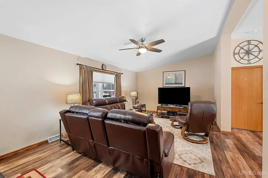 1000 W Ludington, Iron Mountain, MI 49801 - #3