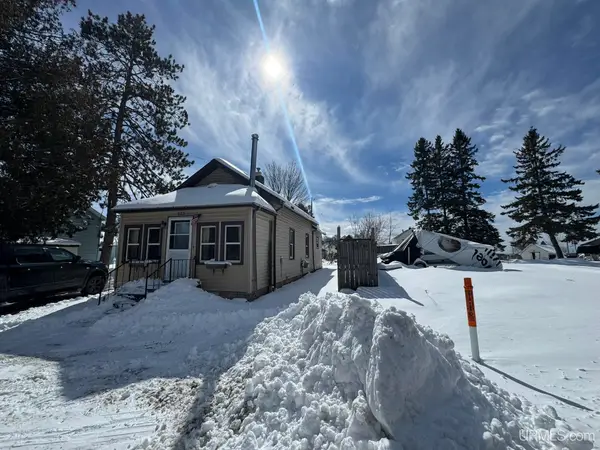 536 16th, Norway, MI 49870