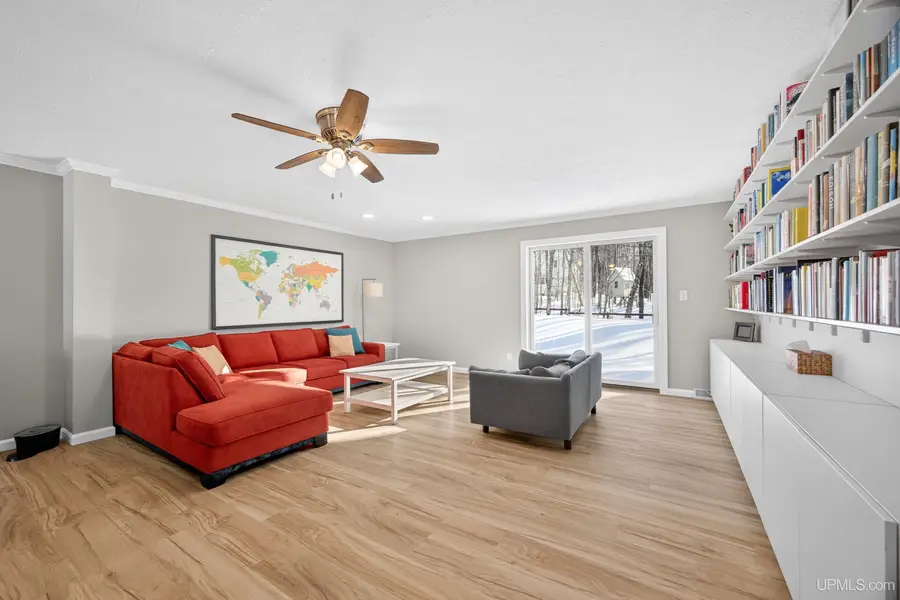 1028 Crestwood Dr, Hancock, MI 49930 - #3