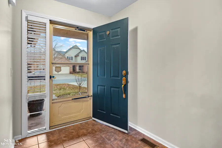 8136 Springdale, White Lake, MI 48386 - #2