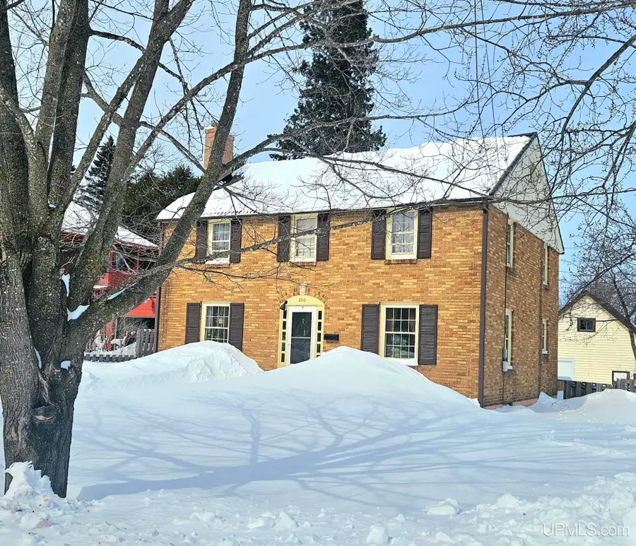 206 E Iron, Bessemer, MI 49911 - #2