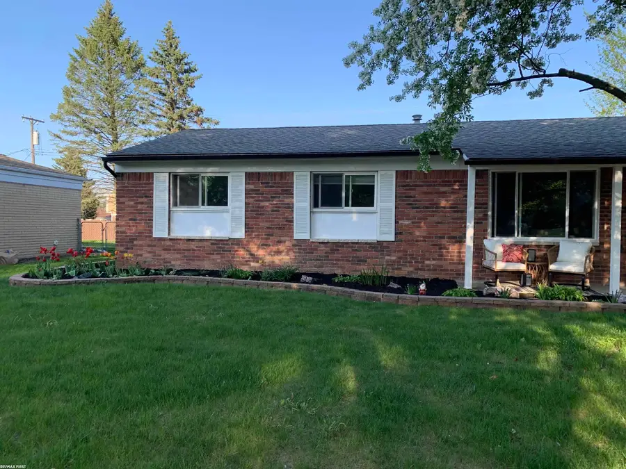 45908 Keding, Utica, MI 48317 - #2