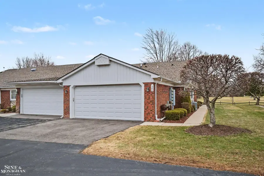 780 Country Club, Saint Clair Shores, MI 48082 - #3