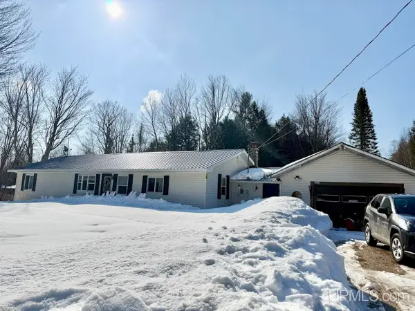 7507 Perkins 30.5, Rapid River, MI 49878