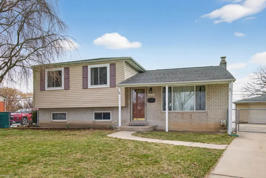 13344 Chippewa, Warren, MI 48088 - #3