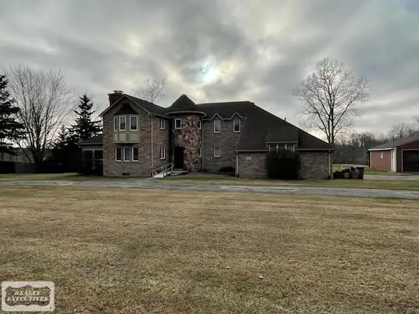 52401 Baker, Chesterfield Twp, MI 48047