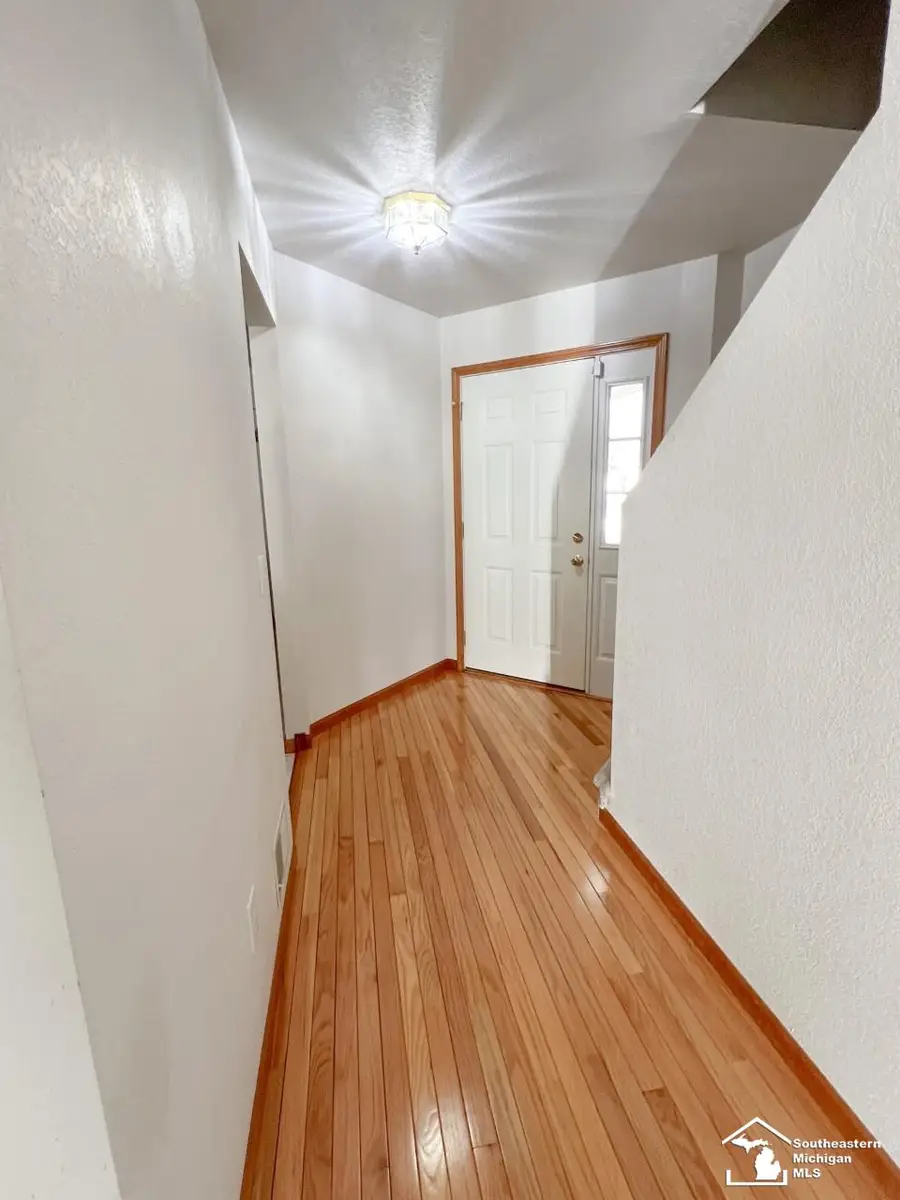 1641 Spruce #46, Temperance, MI 48182 - #3