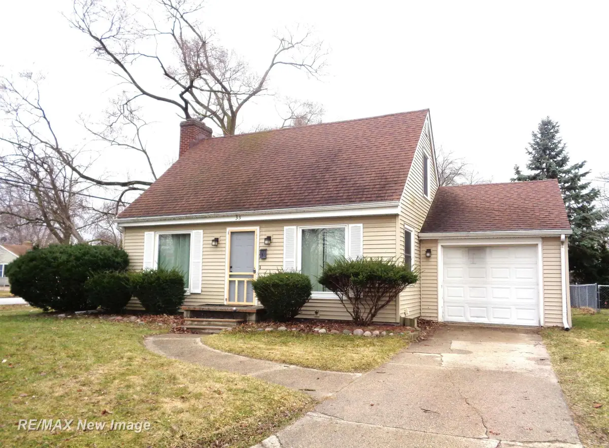 35 Congress Court A, Saginaw, MI 48602 - #1