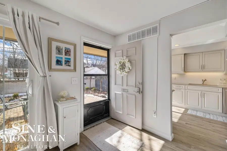 2029 Shorepointe, Grosse Pointe, MI 48236 - #3