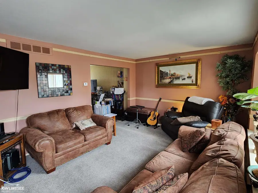 37386 Charter Oaks, Clinton Township, MI 48036 - #3