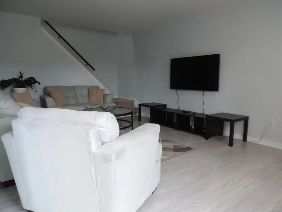 39344 Heatherheath, Clinton Township, MI 48038 - #3