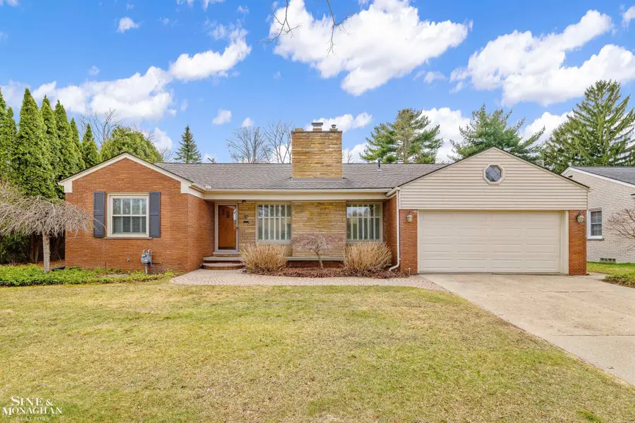 597 Hollywood, Grosse Pointe Woods, MI 48236 - #2