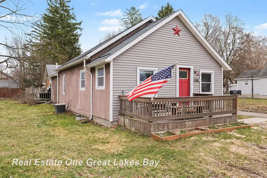 621 W Hosmer, Saint Charles, MI 48655 - #2