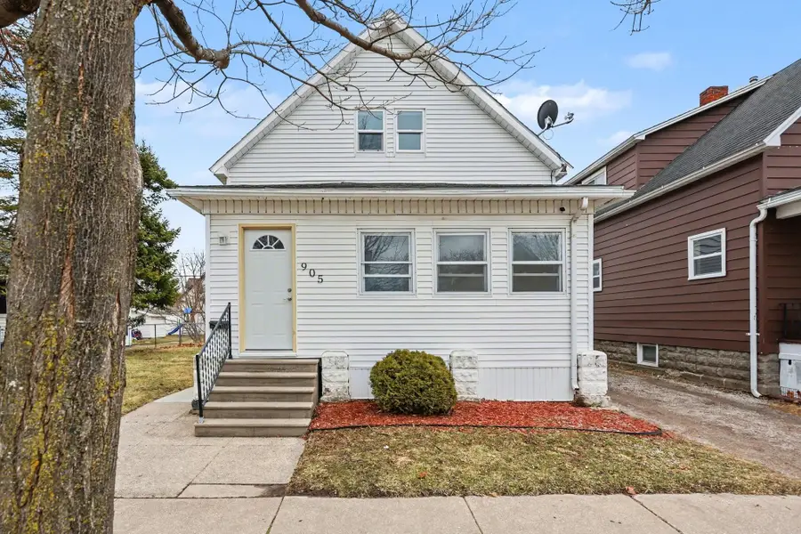 905 S Monroe, Bay City, MI 48708 - #2