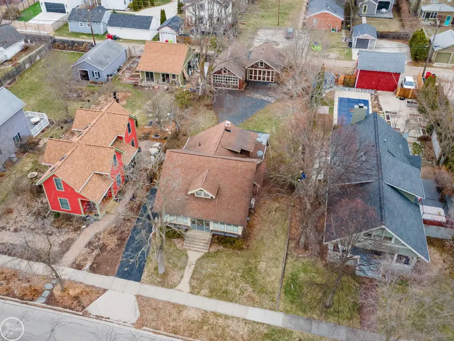 420 W 2nd, Rochester, MI 48307 - #3