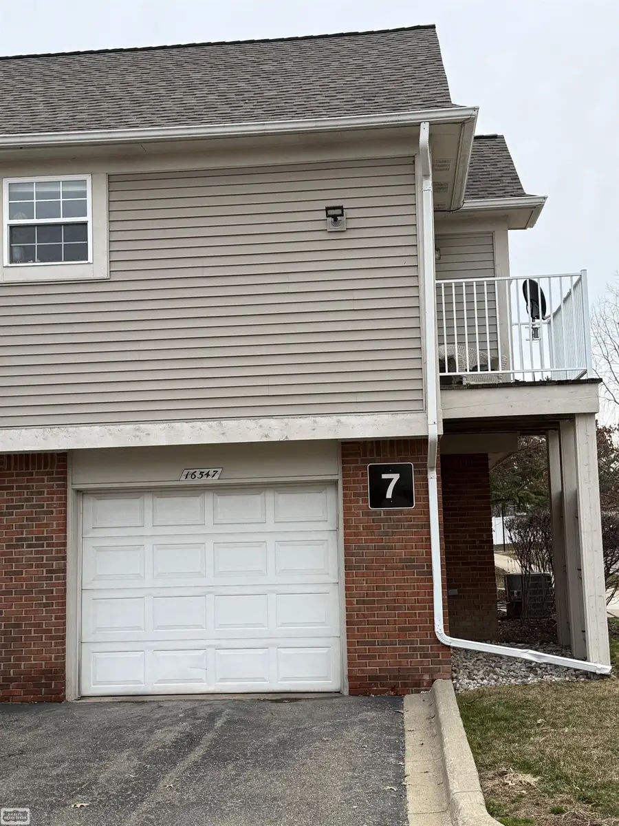 16547 Covington, Clinton, MI 48038 - #3