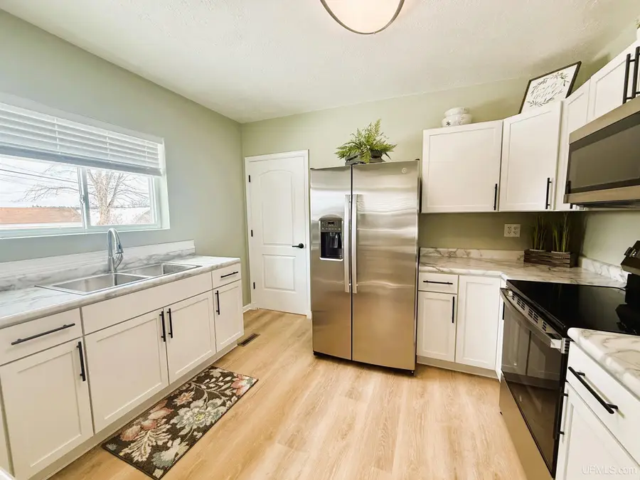 903 Brown, Norway, MI 49870 - #2