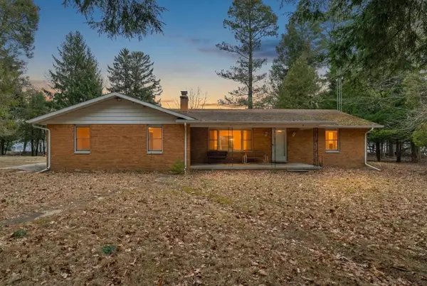 3455 Lakeshore, Lexington, MI 48450