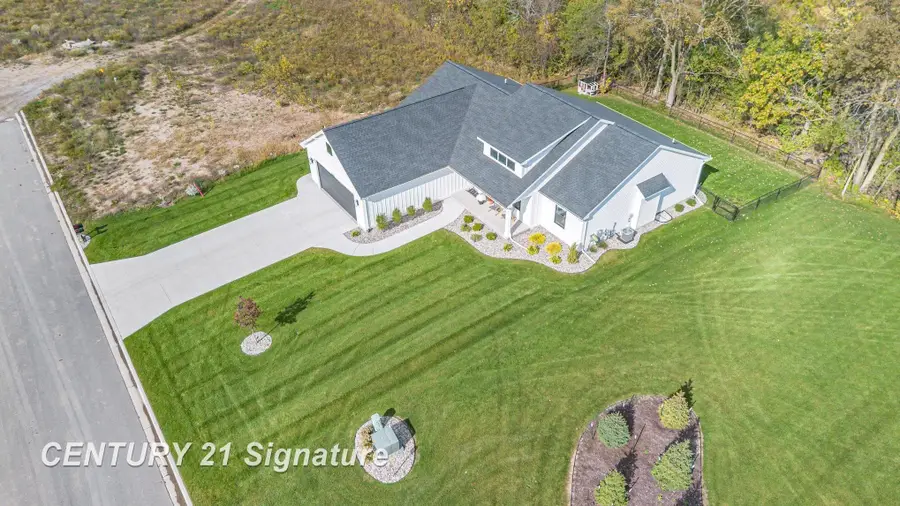 10606 Tall Pine, Freeland, MI 48623 - #3