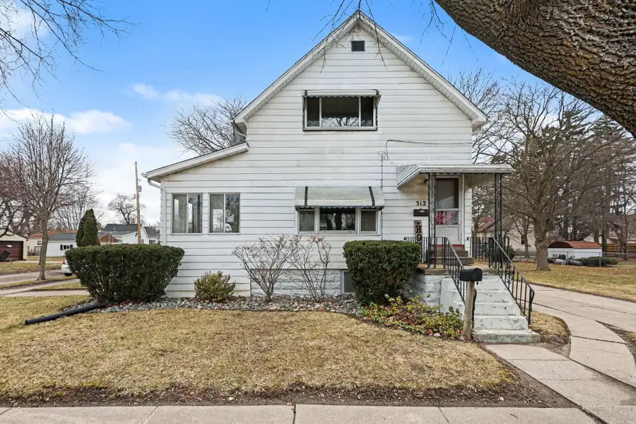 1817 15th, Bay City, MI 48708 - #3