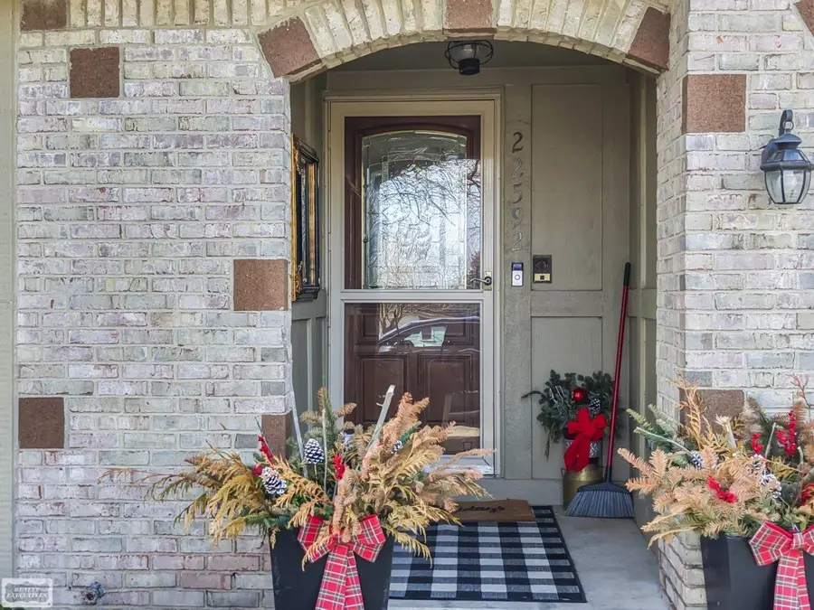 22592 Van, Saint Clair Shores, MI 48081 - #2