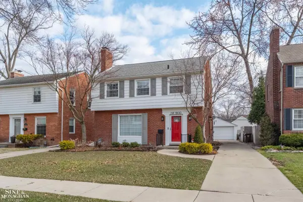 1800 Littlestone, Grosse Pointe Woods, MI 48236