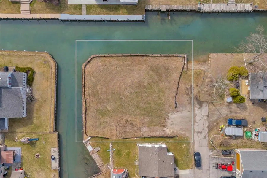 102 Island, Algonac, MI 48001 - #2