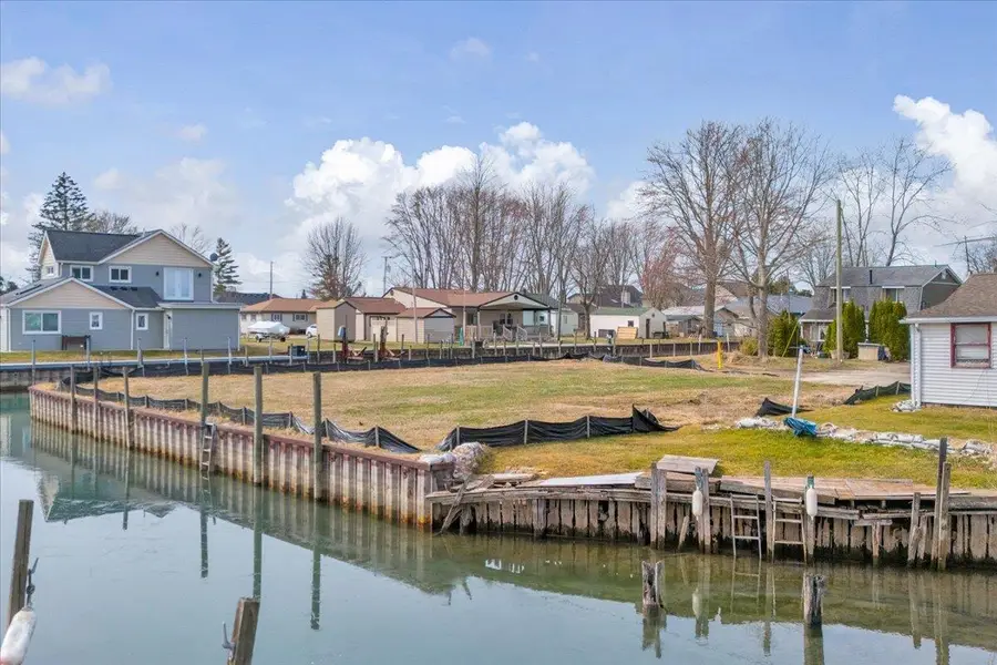 102 Island, Algonac, MI 48001 - #3