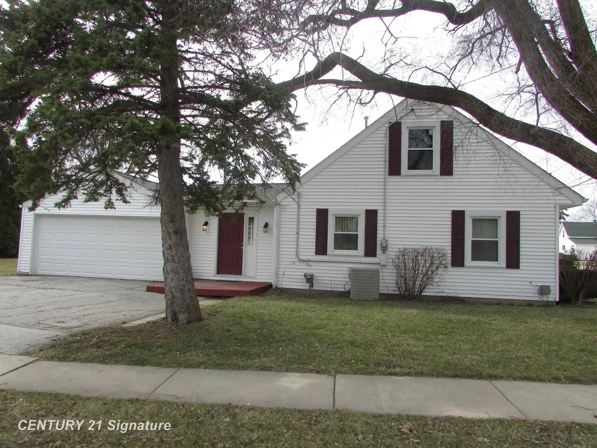 286 Church, Freeland, MI 48623 - #1