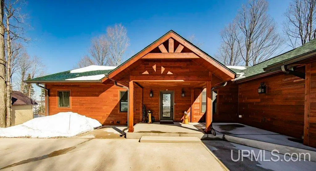 176 Sunset Shores, Iron River, MI 49935 - #1