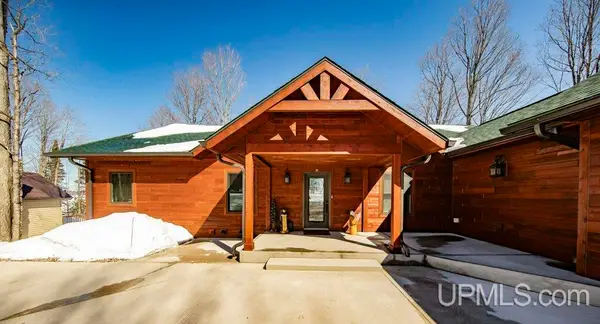 176 Sunset Shores, Iron River, MI 49935