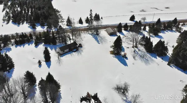 23854 Goldberg, Ewen, MI 49925