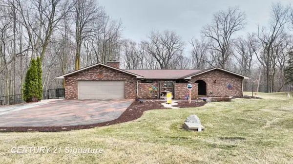 6728 N River, Freeland, MI 48623