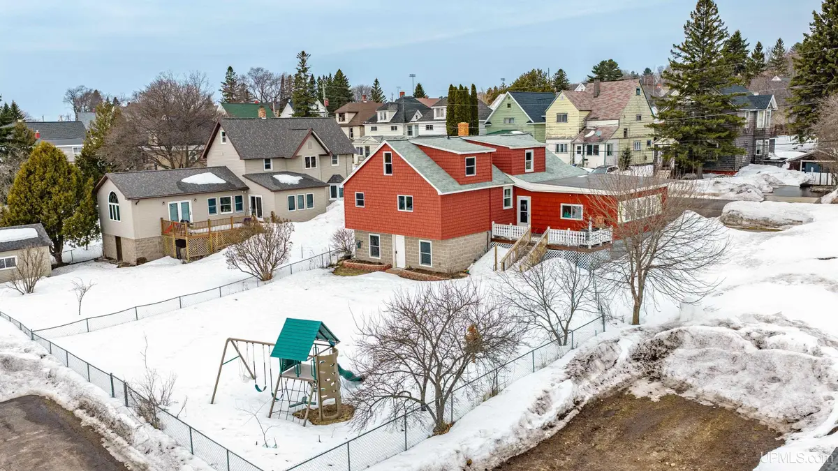 1014 Minnesota, Hancock, MI 49930 - #1