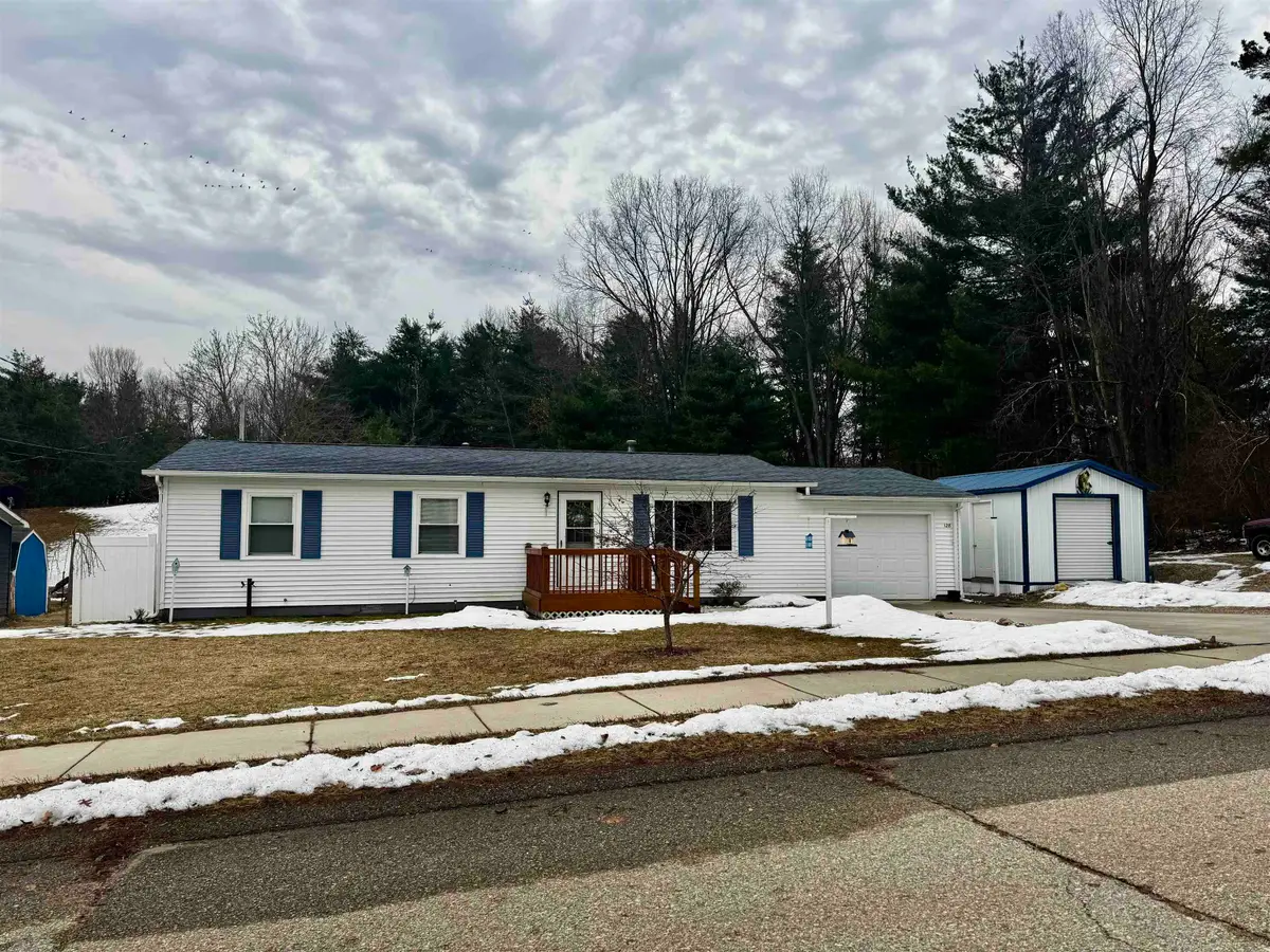 128 Bond, Harrison, MI 48625 - #1