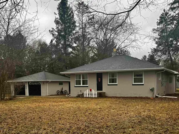 1361 N State, Gladwin, MI 48624