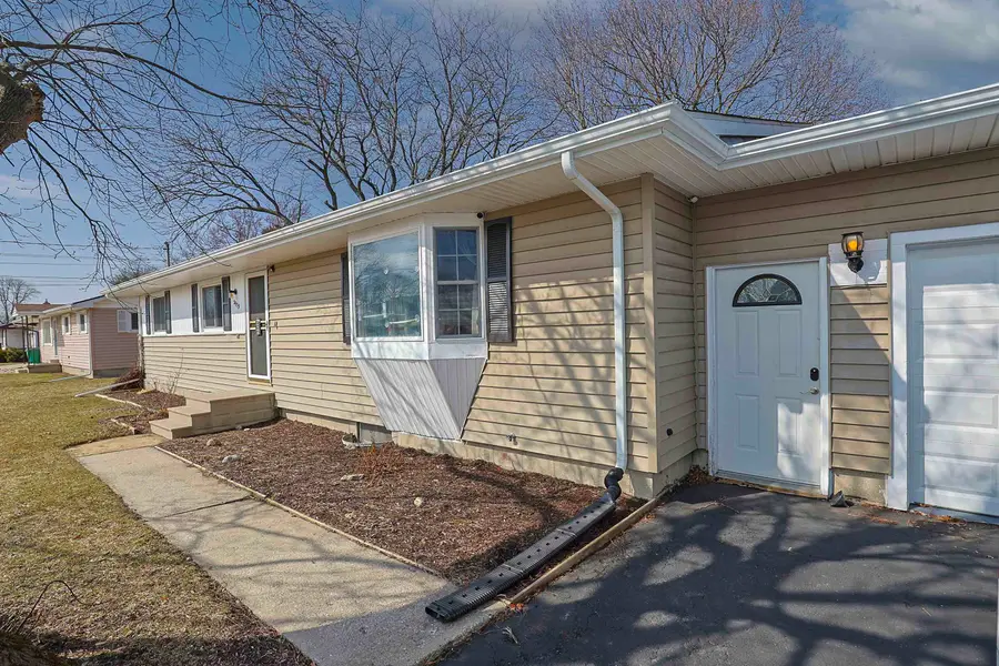 2975 Continental, Bay City, MI 48706 - #3