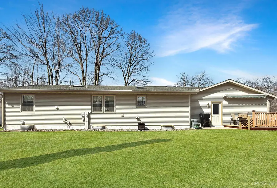 2709 W 6th, Gladstone, MI 49837 - #2