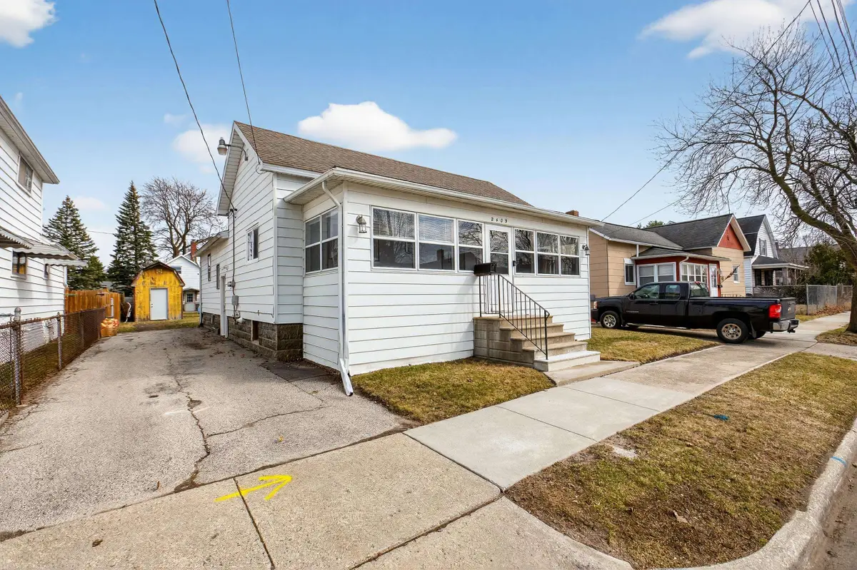 2409 Garfield, Bay City, MI 48708 - #1