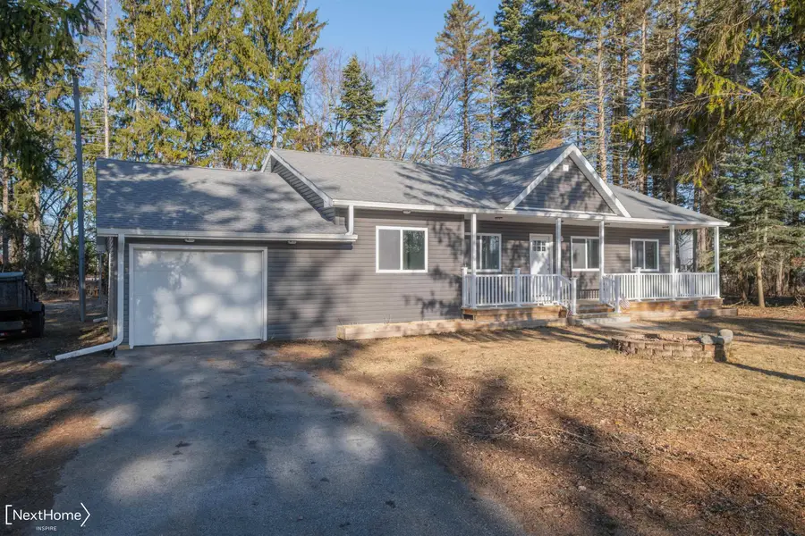 229 N Water, Au Gres, MI 48703 - #3