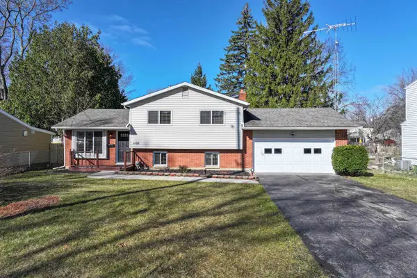 11160 Riverview, Grand Blanc, MI 48439